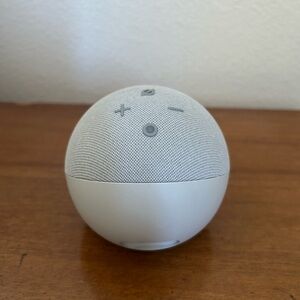 Echo Dot (4th Gen) | Like New